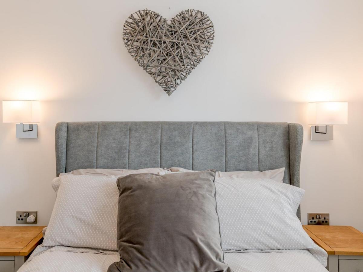 Pass The Keys 1 Bed Albury Contemporary Apartment With Secure Parking Shrewsbury Dış mekan fotoğraf